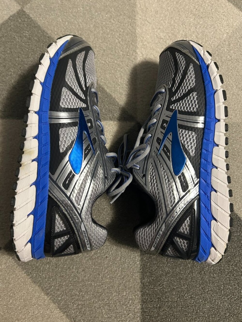 Brooks Beast '16 'Silver Electric Blue' Running Sneakers Men's Size 11.5 2E - Picture 11 of 16